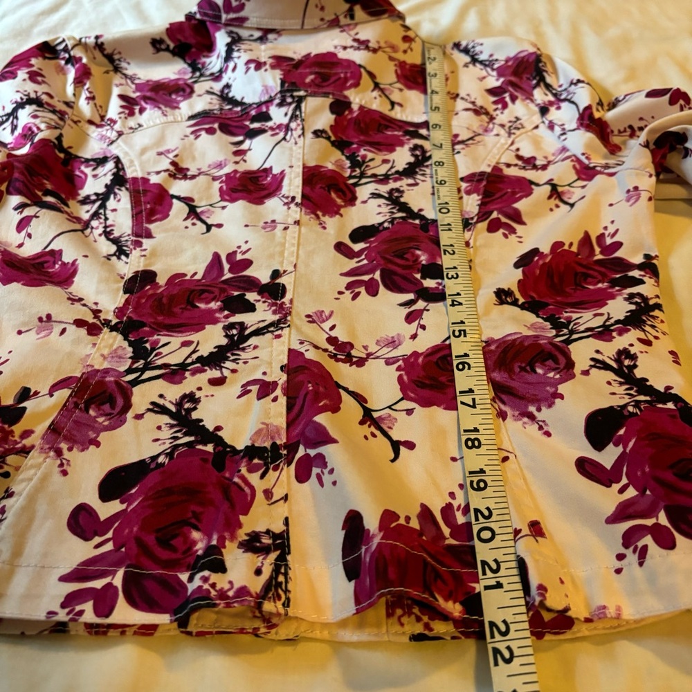 Live A Little Buttons White hot pick floral Jacket Size Small - Picture 6 of 6